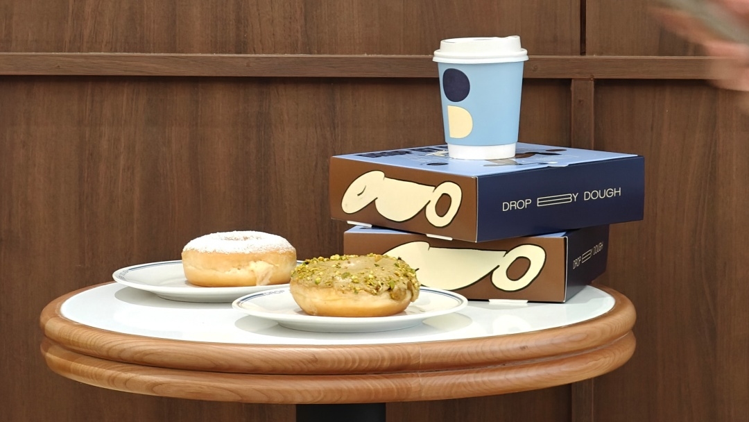 DROP BY DOUGH สาขา Central Hong Kong