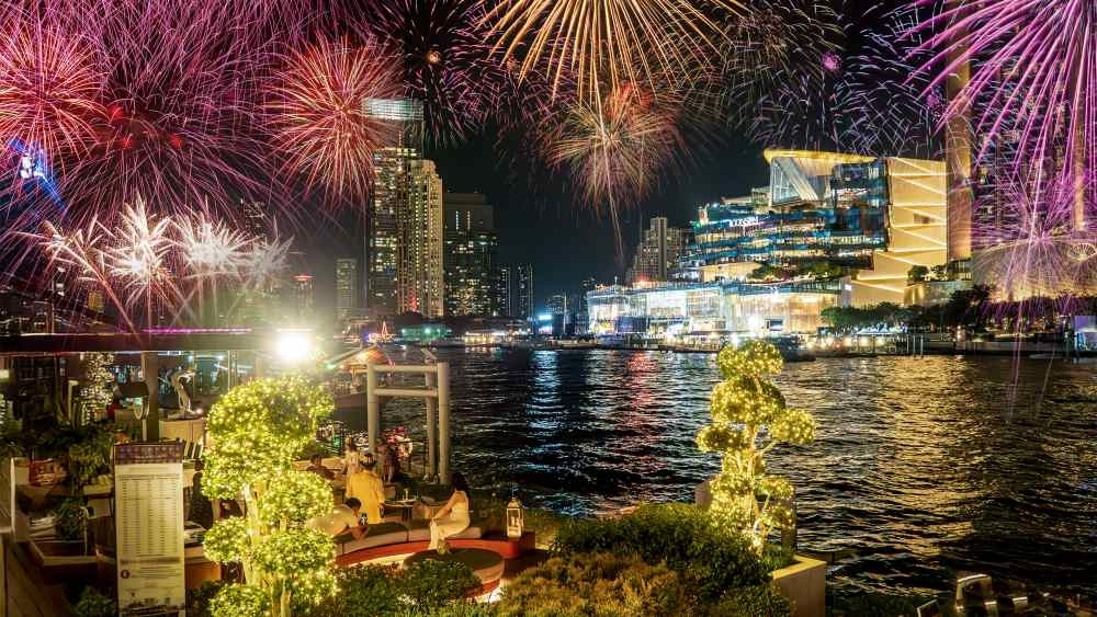 Festive Royal Orchid Sheraton Riverside Hotel Bangkok